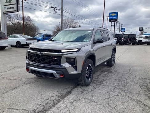 New 2026 Chevrolet Traverse Z71 w/ Driver Confidence Package image 3