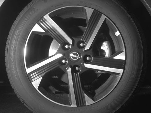 Used 2025 Nissan Sentra SV image 13