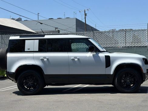 Used 2023 Land Rover Defender 110 X-Dynamic SE AWD/4WD image 8