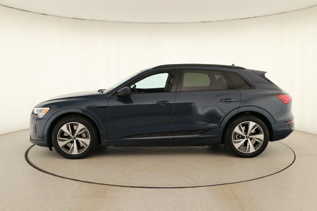 Certified 2024 Audi Q8 e-tron Premium Plus AWD/4WD image 2
