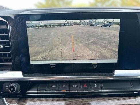 Used 2022 Chevrolet Silverado 1500 LT image 20