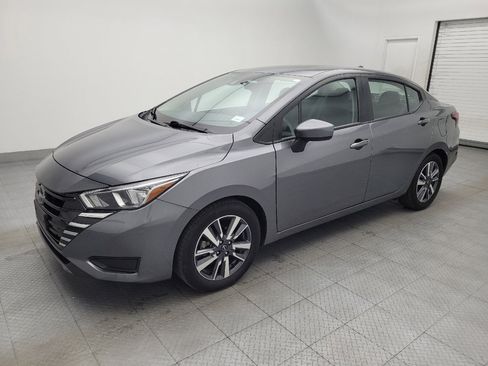 Used 2023 Nissan Versa SV FWD image 2