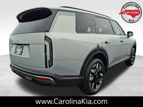 New 2027 Kia Telluride S image 4