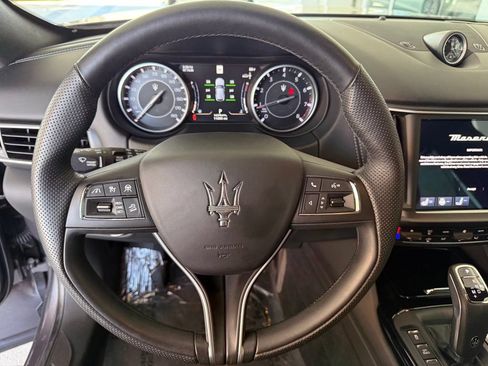 Certified 2023 Maserati Levante GT AWD/4WD image 18