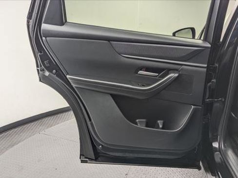 Used 2024 MAZDA CX-90 3.3 Turbo w/ Select Package image 14