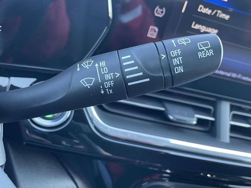 New 2026 Chevrolet Trax RS w/ Sunroof Package FWD image 21