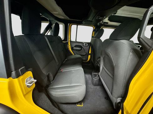 Used 2020 Jeep Wrangler Unlimited Willys image 29