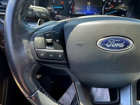 Used 2020 Ford Explorer XLT w/ Equipment Group 202A AWD/4WD image 11