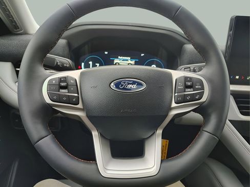 New 2026 Ford Explorer Active image 15