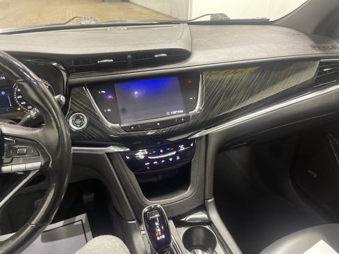 Used 2020 Cadillac XT6 Premium Luxury image 30