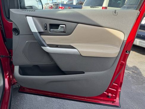 Used 2013 Ford Edge Limited FWD image 19