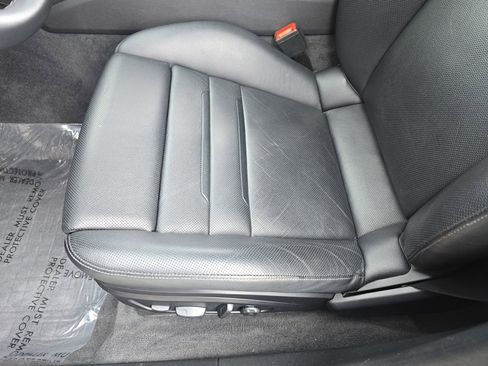 Used 2022 Porsche Panamera 4 E-Hybrid AWD/4WD image 32