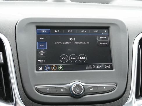 Used 2022 Chevrolet Equinox LT image 29