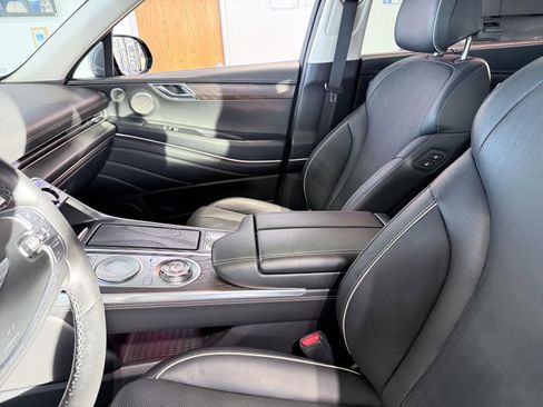 Used 2021 Genesis GV80 2.5T w/ Advanced Package 02 image 13