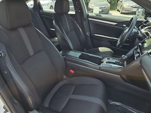Used 2020 Honda Civic Sport image 10