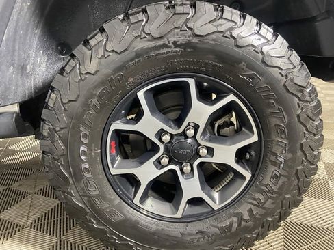 Used 2022 Jeep Wrangler Unlimited Rubicon image 26