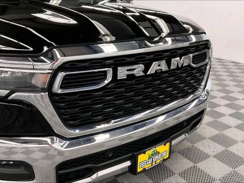 Used 2025 RAM 1500 Big Horn AWD/4WD image 33
