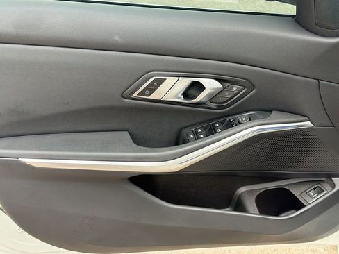 Used 2021 BMW 330i Sedan w/ Convenience Package image 21