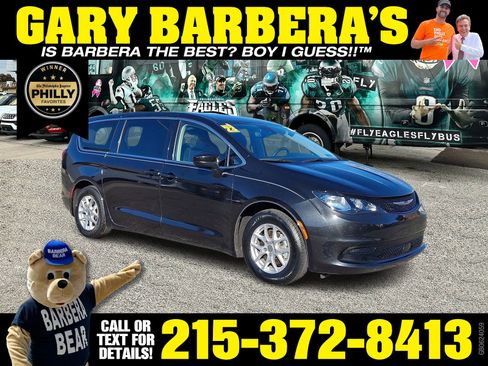 Used 2023 Chrysler Voyager LX image 1