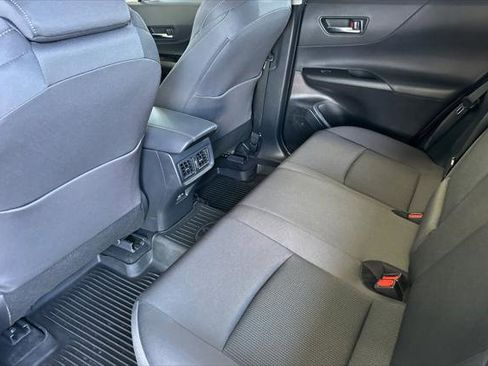 Certified 2024 Toyota Venza LE AWD/4WD image 11