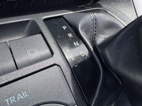 Certified 2025 Toyota RAV4 XLE AWD/4WD image 36