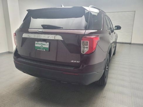 Used 2022 Ford Explorer XLT AWD/4WD image 7