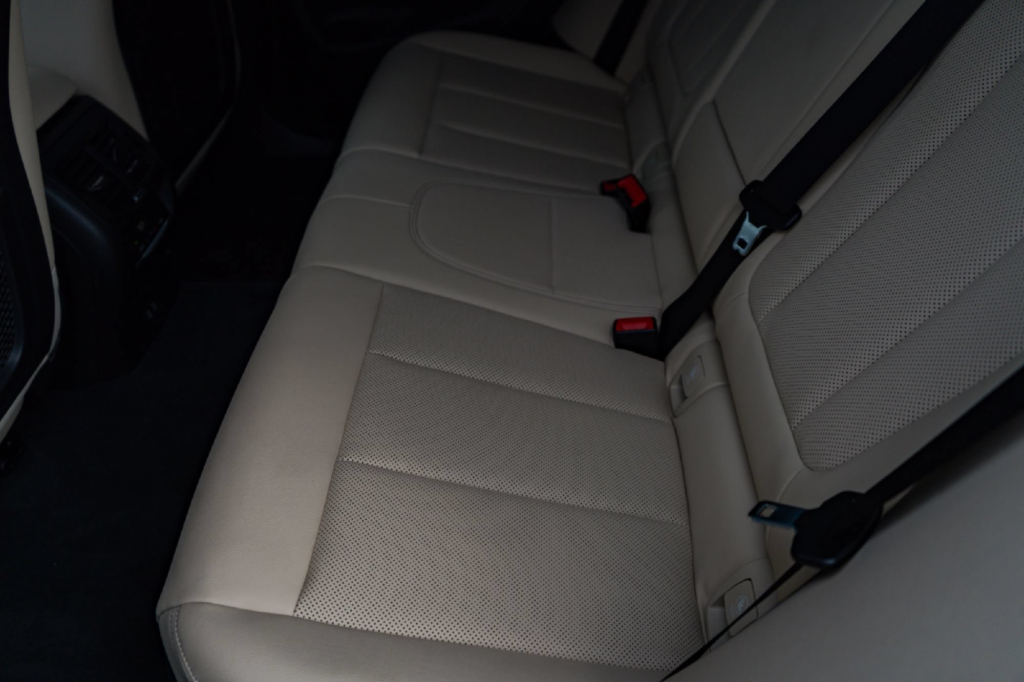 Used 2023 BMW X3 sDrive30i w/ Premium Package w/ZPA RWD image 24