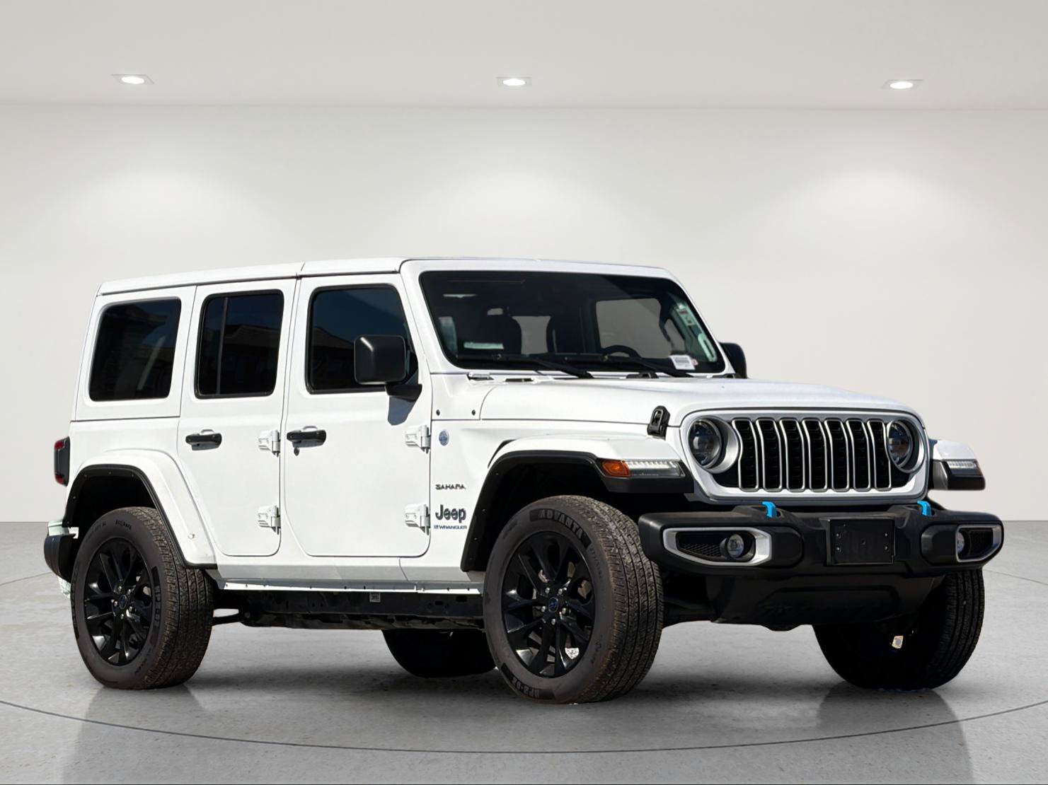 Used 2024 Jeep Wrangler Unlimited Sahara AWD/4WD image 7