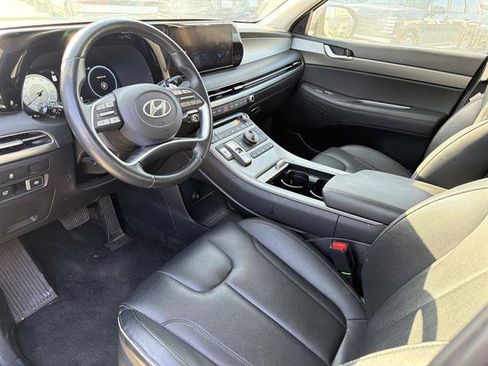 Used 2024 Hyundai Palisade SEL w/ Premium Package FWD image 15