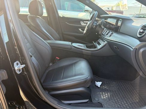 Used 2023 Mercedes-Benz E 450 4MATIC Sedan image 5