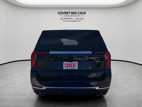 New 2026 GMC Yukon Denali w/ Denali Reserve Package image 8