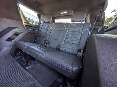 Used 2023 Cadillac Escalade Sport Platinum w/ LPO, ONYX Package image 17