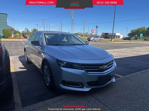 Used 2016 Chevrolet Impala LT w/ Convenience Package FWD image 7