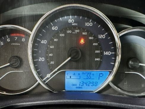 Used 2015 Toyota Corolla L FWD image 20