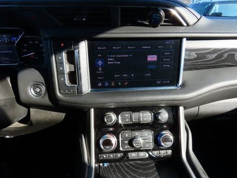 Used 2021 GMC Yukon XL Denali image 26