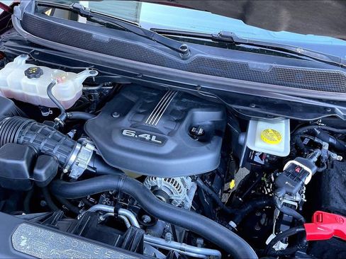 Used 2022 Jeep Grand Wagoneer Series III w/ Rear Seat Video Group 1 image 32