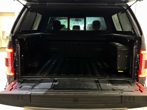 Used 2022 Ford F150 Limited image 30