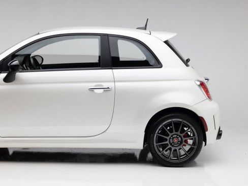 Used 2018 FIAT 500 Abarth w/ Popular Equipment Package image 27