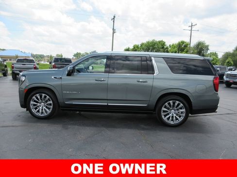 Certified 2023 GMC Yukon XL Denali w/ Denali Reserve Package AWD/4WD image 10