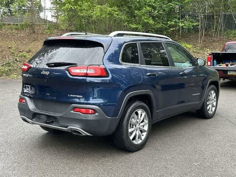 Used 2018 Jeep Cherokee Limited w/ Trailer Tow Group AWD/4WD image 32