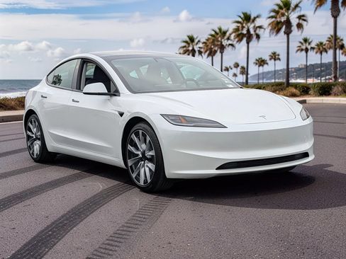 Used 2024 Tesla Model 3 Long Range RWD image 4