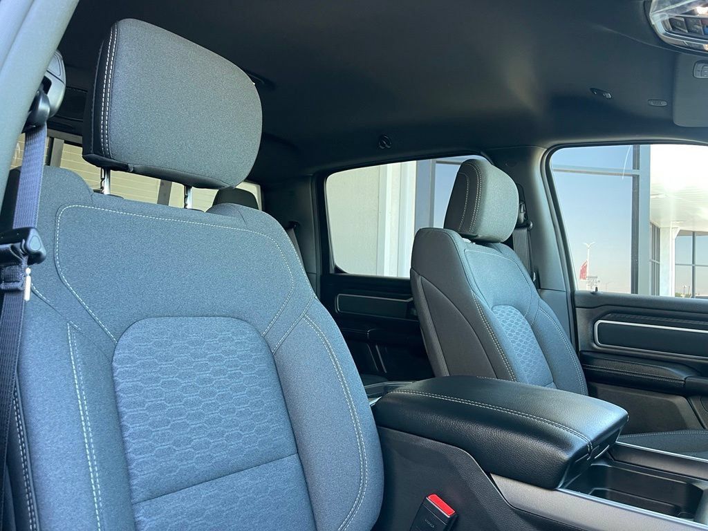 New 2026 RAM 1500 Big Horn AWD/4WD image 15