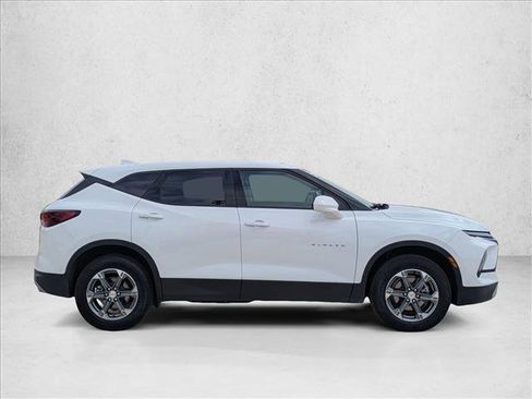 Used 2025 Chevrolet Blazer LT AWD/4WD image 4