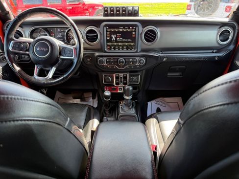 Used 2018 Jeep Wrangler Unlimited Rubicon AWD/4WD image 10