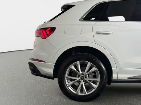 Used 2025 Audi Q3 2.0T Premium AWD/4WD image 19