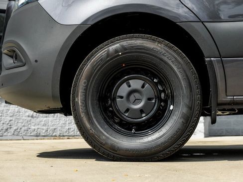 New 2025 Mercedes-Benz Sprinter 2500 image 4