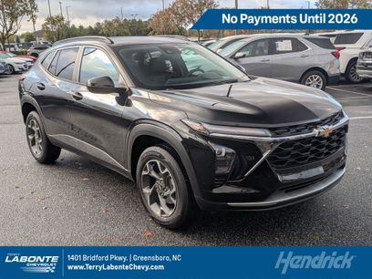 Certified 2025 Chevrolet Trax LT w/ Driver Confidence Package