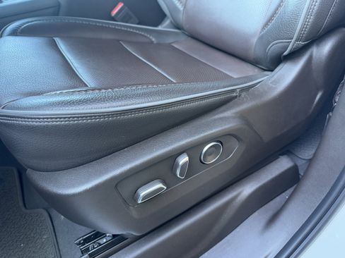 Used 2024 GMC Sierra 1500 Denali w/ Denali Reserve Package image 8