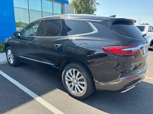 Certified 2020 Buick Enclave Premium w/ Sun and Sites Package AWD/4WD image 5