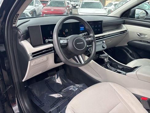 Certified 2025 Hyundai Tucson SEL AWD/4WD image 11